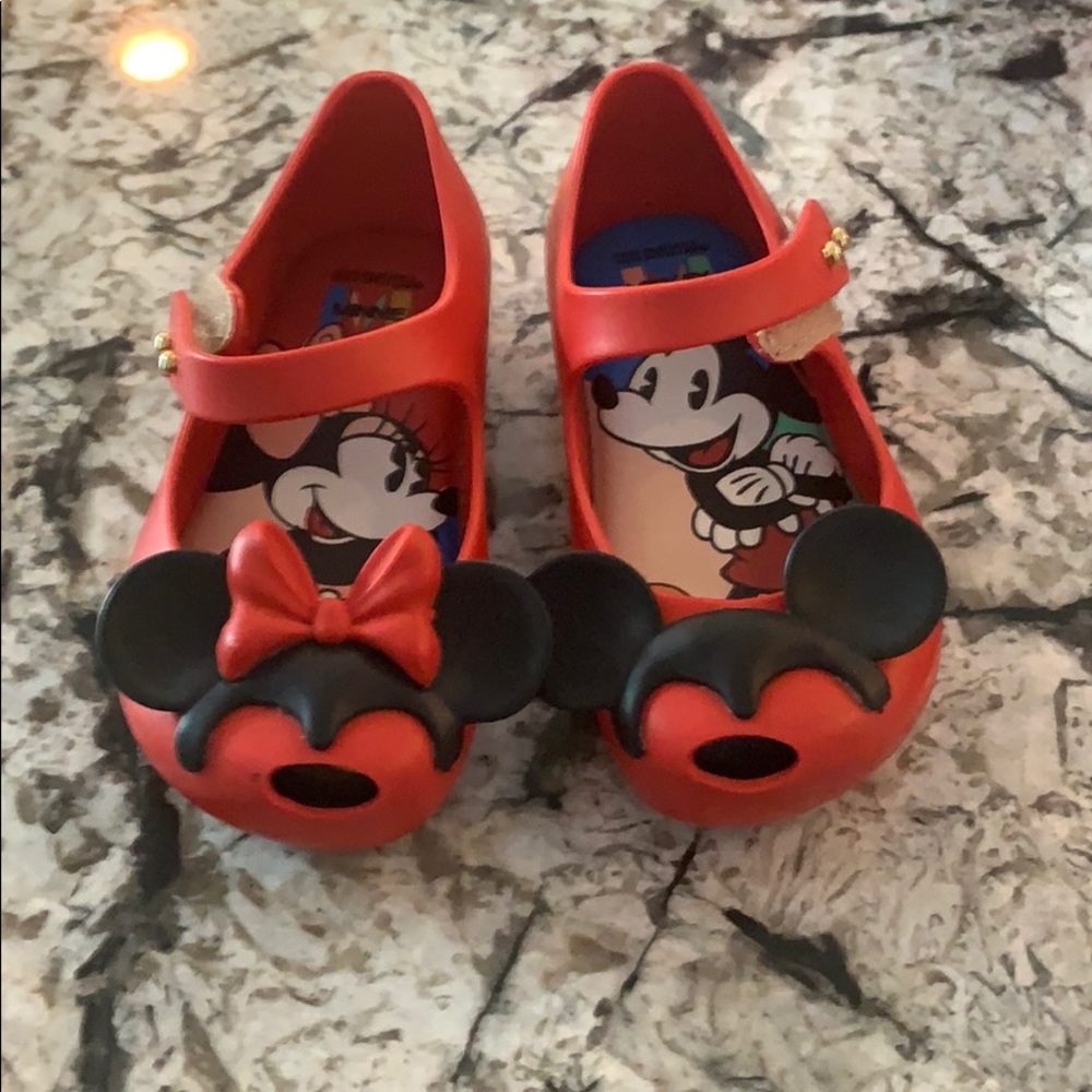 Mini Melissa little girl shoes in great condition.